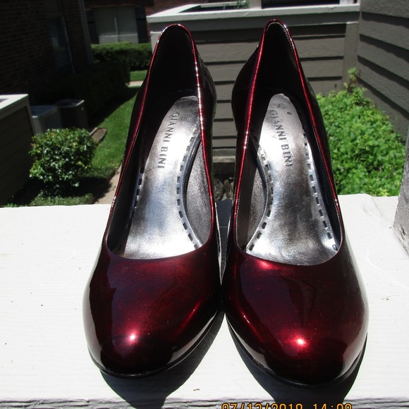 Gianni Bini Shoes - Gianni Bini red patent leather pumps Sz 6 1/2 M